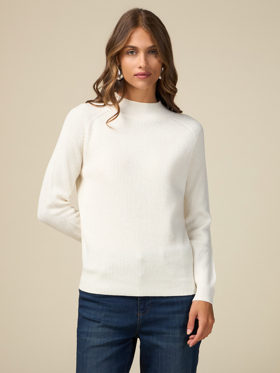 Cashmere blend sweater