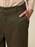 Pantaloni chino con cristalli image number 2