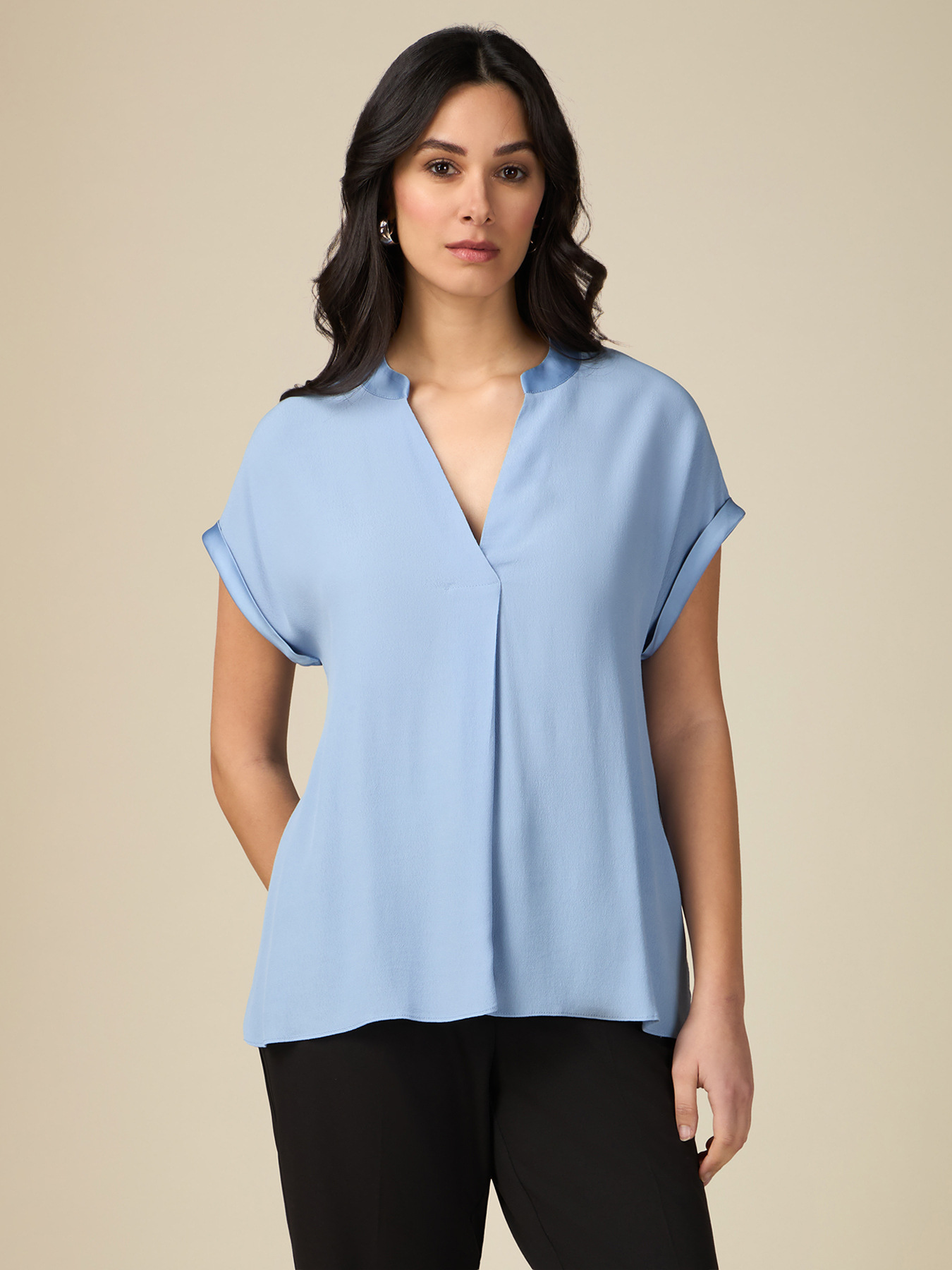 Short-sleeved viscose blouse