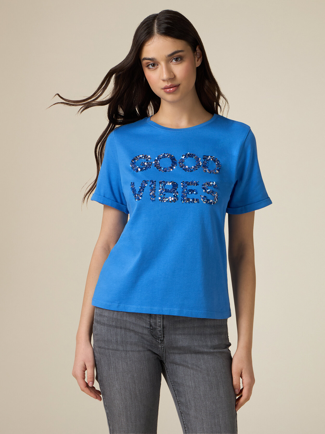 T-shirt con ricamo lettering in paillettes image number 0