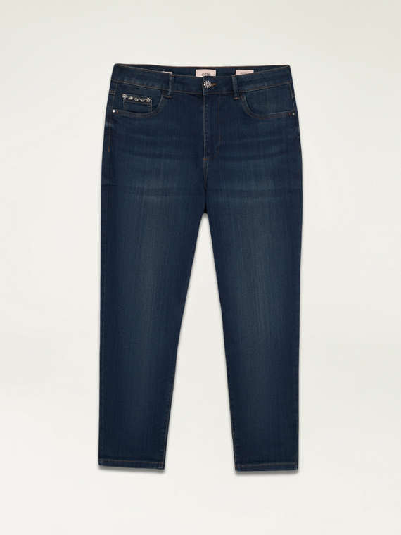 Jeans boyslim con dettagli gioiello