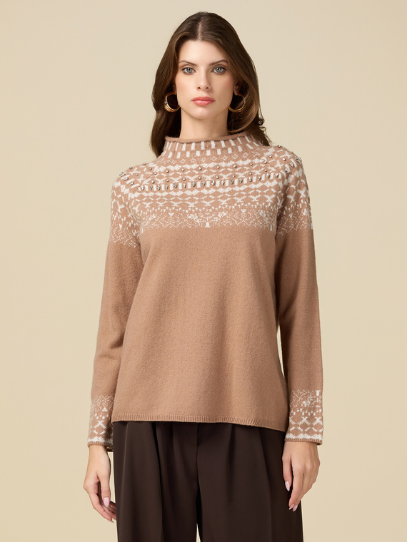 Sweater with inlays and stones