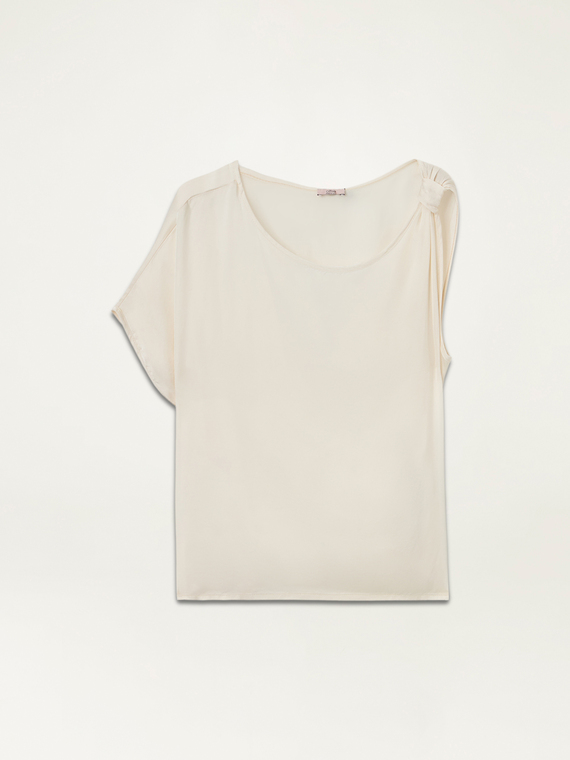 Blusa asimmetrica in raso