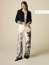 Pantalon large en satin fantaisie image number 1