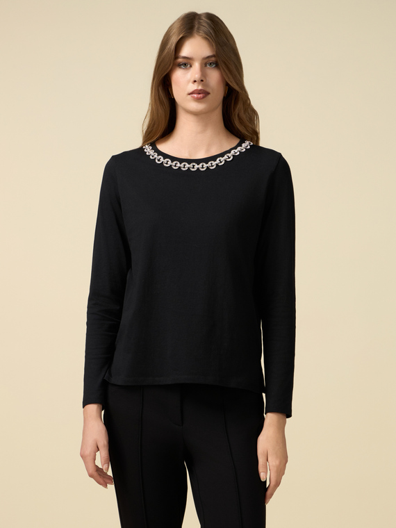 Long-sleeved T-shirt with jewel chain