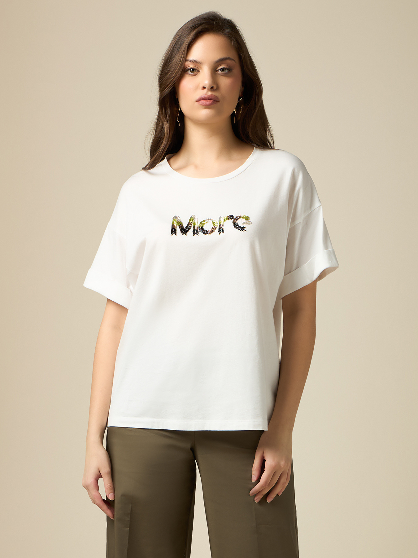 T-shirt con ricamo lettering image number 0