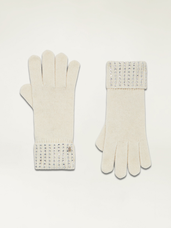 Gloves with appliqués