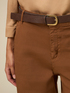 Pantaloni boyslim con cintura image number 2