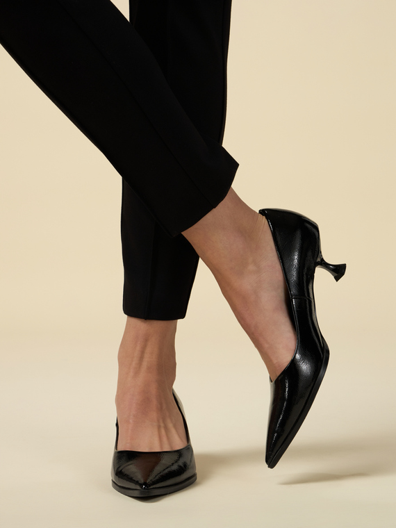 Patent kitten heels