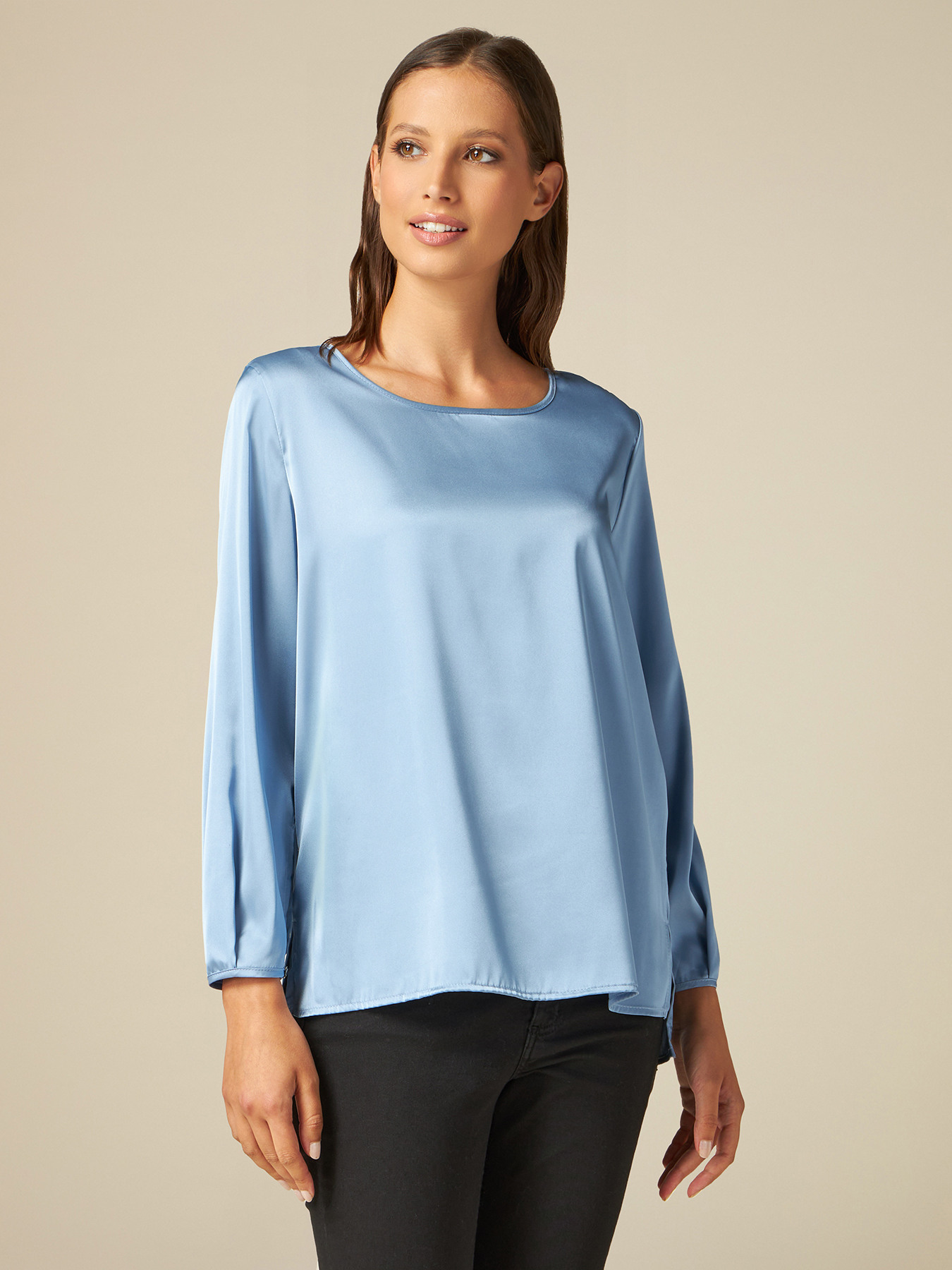 Blusa maniche lunghe in raso image number 0